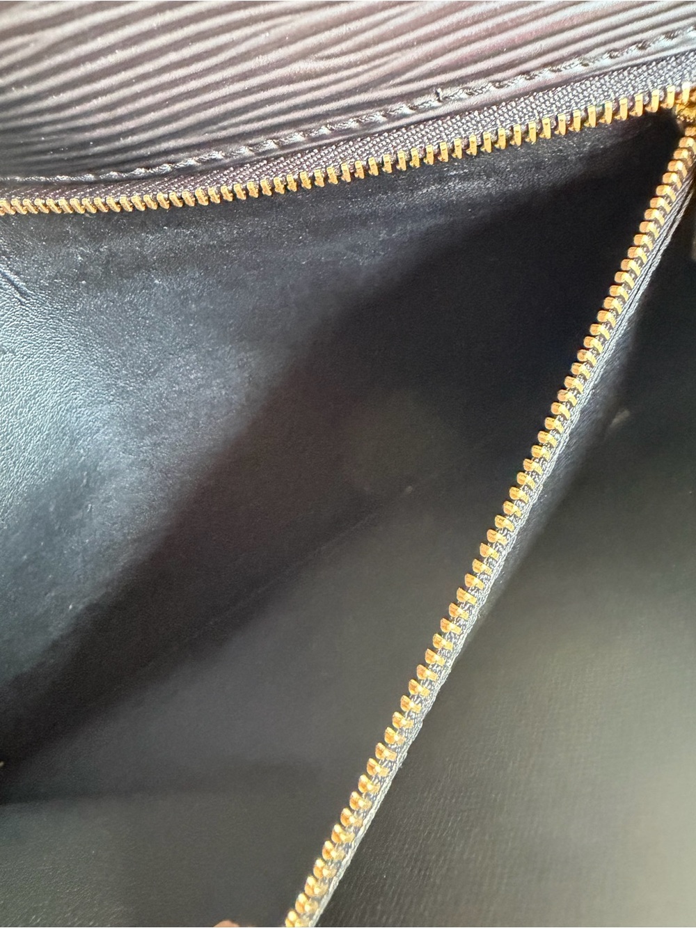 Louis Vuitton Black Epi Leather Wristlet with Gold-Tone Lock - Picture 11 of 16
